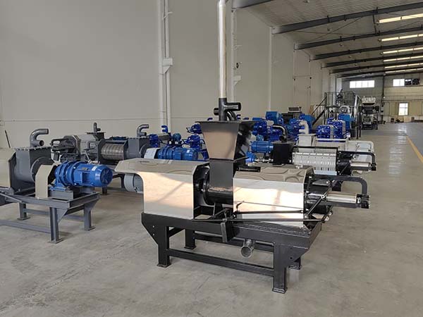 Manure Dewatering Machine at Factory