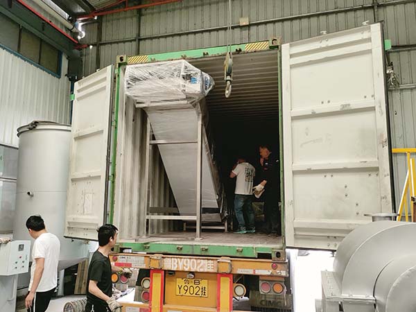 Shipping Incline Conveyor to Malaysia